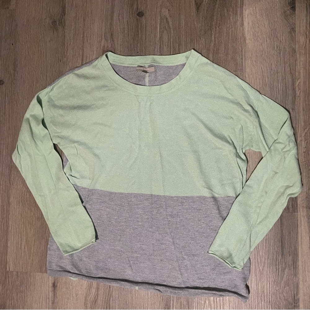 Banana Republic Mint and Gray Knit Top​​